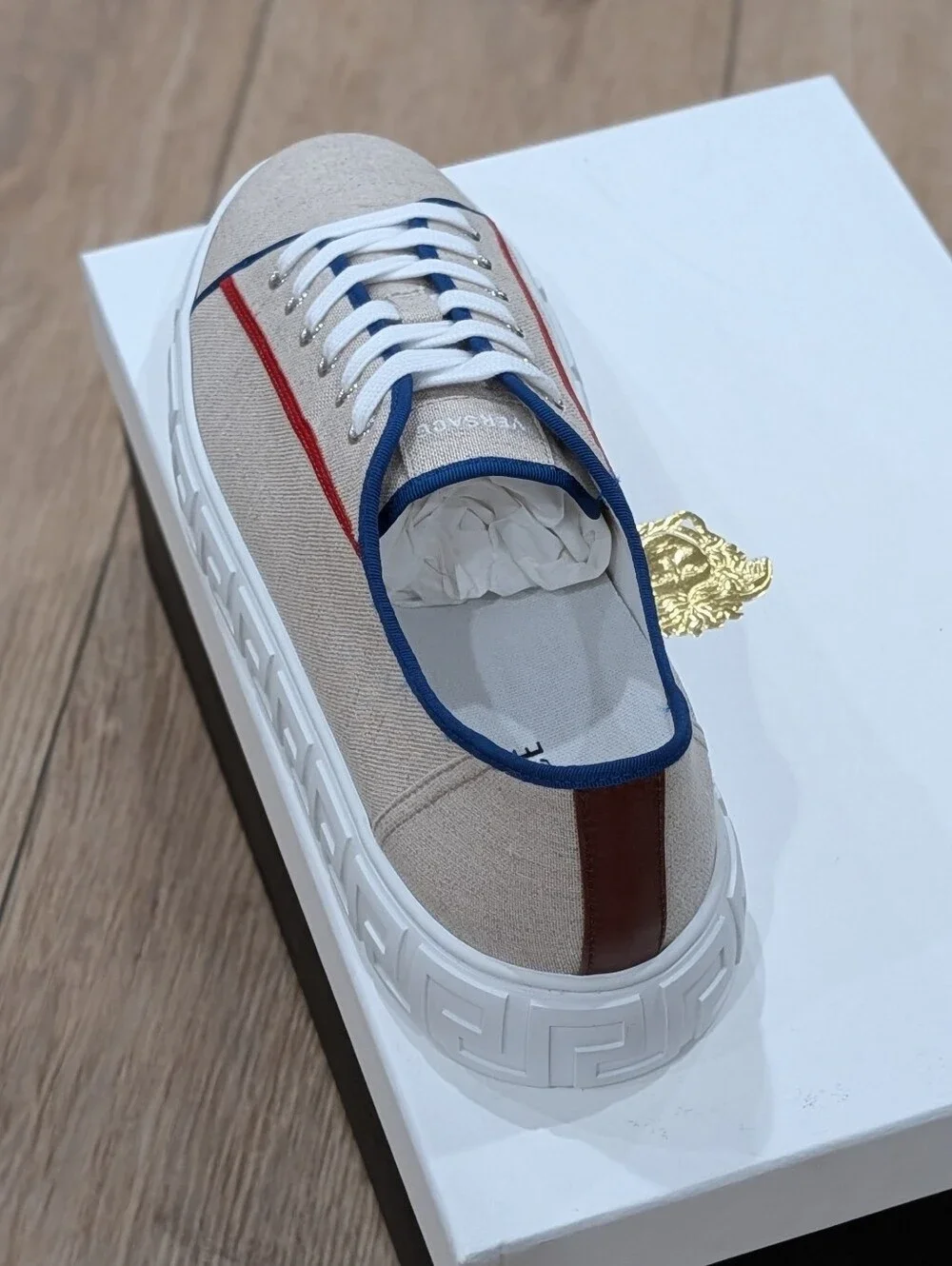 $750 VERSACE Canvas Low-Top Sneakers Beige/Red/Blue Palladium 43 US 10